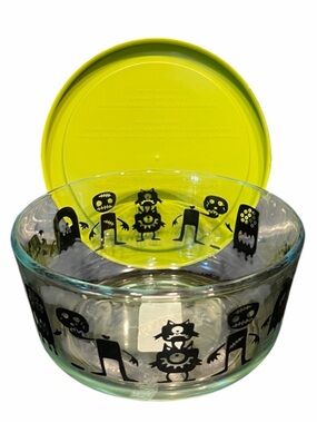 Pyrex Bowl Glass Storage Container Halloween Monsters Aliens Skeletons 4 cups